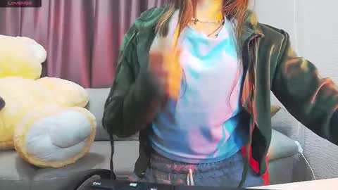 Snapshot of amaraluna_ chatting on January 17, 8:34 pm Nika online show from January 17, 8:34 pm