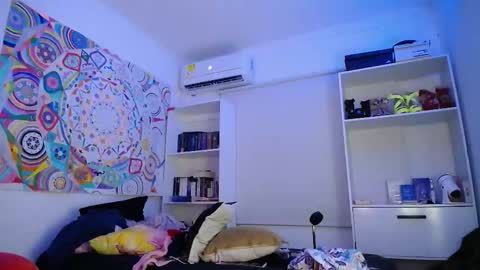 Susan online show from October 22, 9:47 pm