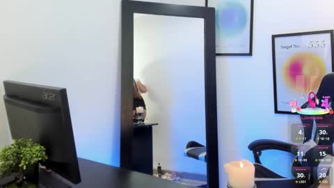    online show from February 27, 10:10 pm