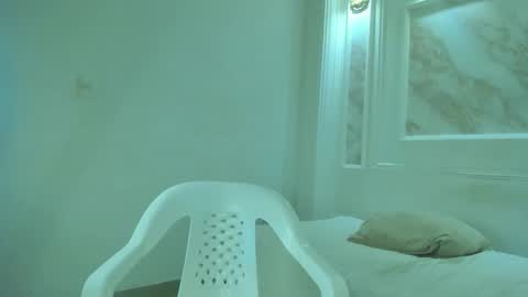 Snapshot of amare_25 chatting on October 9, 7:23 pm Amare online show from October 9, 7:23 pm
