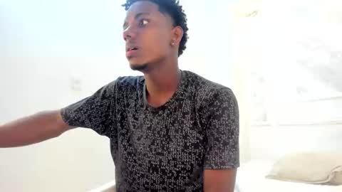 Snapshot of amare_25 chatting on October 11, 7:12 pm Amare online show from October 11, 7:12 pm
