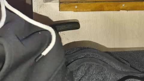 chris online show from January 14, 9:37 am