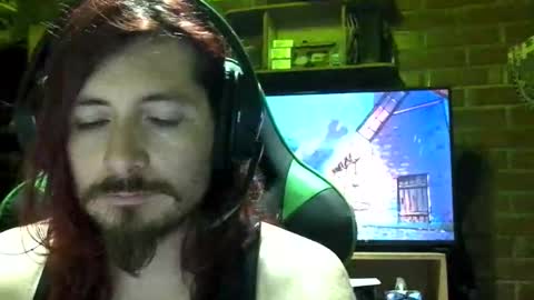 Snapshot of amaru_bf_experience chatting on November 21, 1:59 am Amaru online show from November 21, 1:59 am