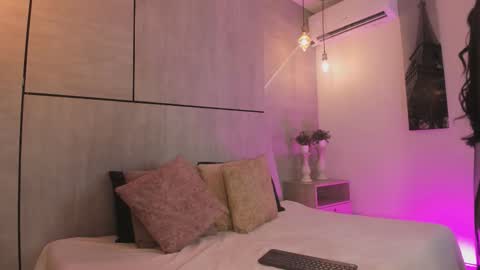  A M A T I S T A   online show from February 7, 7:50 pm