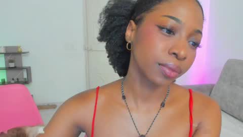 Snapshot of amatiistur chatting on April 6, 10:54 pm Tammy online show from April 6, 10:54 pm