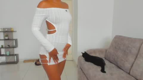 Snapshot of amatiistur chatting on May 5, 8:17 pm Tammy online show from May 5, 8:17 pm