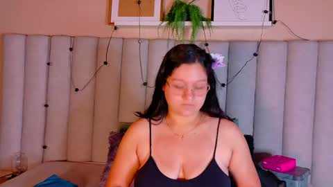 Snapshot of amatistasky__ chatting on June 2, 11:34 am AMATISTA online show from June 2, 11:34 am
