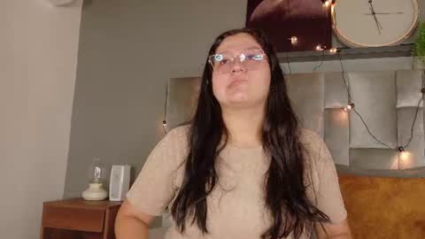 Snapshot of amatistasky__ chatting on June 17, 11:23 am AMATISTA online show from June 17, 11:23 am