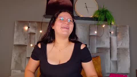 Snapshot of amatistasky__ chatting on June 27, 10:31 am AMATISTA online show from June 27, 10:31 am