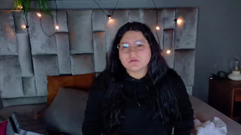 Snapshot of amatistasky__ chatting on July 2, 11:27 am AMATISTA online show from July 2, 11:27 am