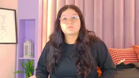 Snapshot of amatistasky__ chatting on July 17, 11:28 am AMATISTA online show from July 17, 11:28 am
