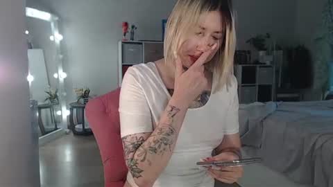 Snapshot of amayamalina chatting on August 5, 3:48 pm Malina online show from August 5, 3:48 pm