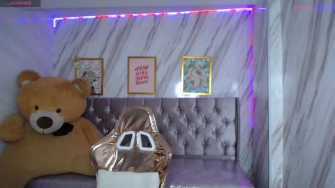 LIVE 0730AM-0200PM online show from December 26, 4:04 pm