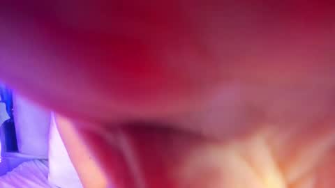 Snapshot of ambar_devon chatting on December 17, 6:58 pm online show from December 17, 6:58 pm