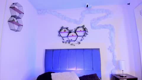 ambar_gh1 online show from April 7, 8:20 pm