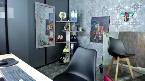 ambar rose2  online show from December 5, 10:33 am