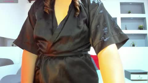 Ambar  online show from October 31, 11:44 am