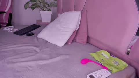 ambarasm online show from November 19, 1:00 pm