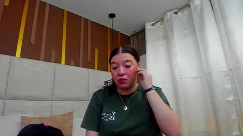 Snapshot of ambargills chatting on March 4, 1:06 pm AmbarGills online show from March 4, 1:06 pm