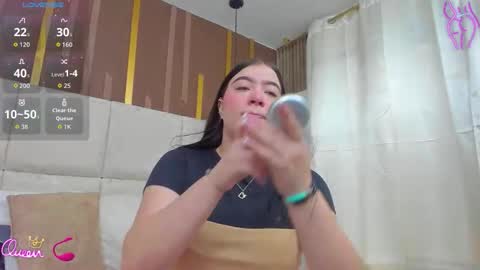 Snapshot of ambargills chatting on April 11, 1:15 pm AmbarGills online show from April 11, 1:15 pm