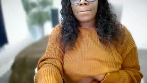 Amoya online show from October 31, 4:41 pm