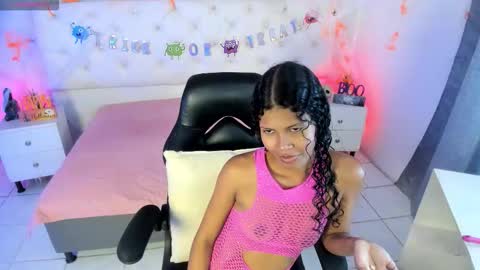  Amber  online show from October 31, 6:20 pm