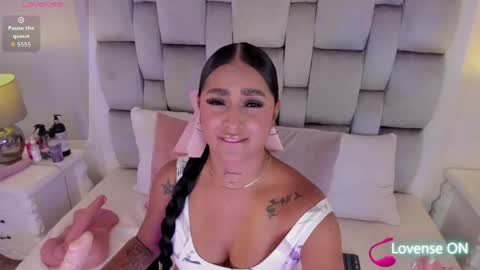 amber  ferrera online show from April 16, 7:47 pm