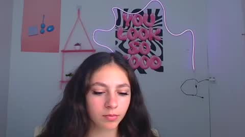 Snapshot of amber__r chatting on June 25, 5:45 am Amber online show from June 25, 5:45 am
