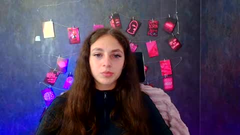 Snapshot of amber__r chatting on July 24, 5:49 am Amber online show from July 24, 5:49 am