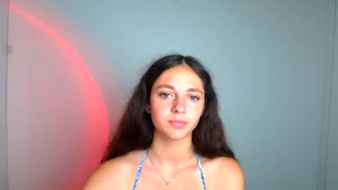 Snapshot of amber__r chatting on August 3, 9:04 am Amber online show from August 3, 9:04 am