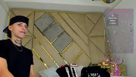 Amber  online show from October 25, 5:08 pm