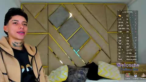 Amber  online show from November 13, 1:32 pm