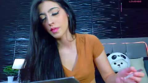 amber_bull online show from September 10, 12:38 pm