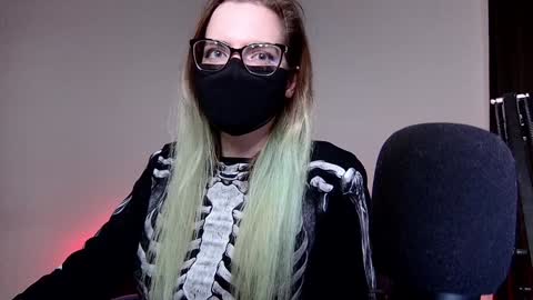 Snapshot of amber_candyfloss chatting on December 2, 12:30 am Amber non-nude model online show from December 2, 12:30 am