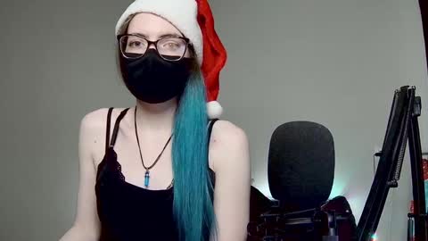 Snapshot of amber_candyfloss chatting on December 27, 2:25 am Amber non-nude model online show from December 27, 2:25 am