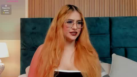 Snapshot of amber_kiss_ chatting on April 18, 8:09 pm Emily online show from April 18, 8:09 pm