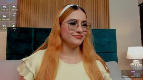 Snapshot of amber_kiss_ chatting on May 1, 6:34 pm Emily online show from May 1, 6:34 pm