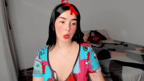 Snapshot of amber_landy1 chatting on January 22, 5:38 pm amber online show from January 22, 5:38 pm