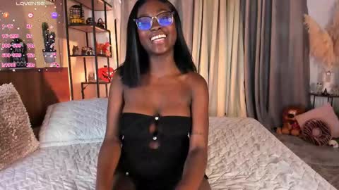 Amber online show from October 23, 8:40 pm