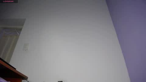 Snapshot of amber_miller22 chatting on May 1, 9:41 pm amber miller22 online show from May 1, 9:41 pm