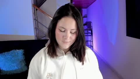 Snapshot of amber_rosewood_ chatting on July 14, 3:33 am Vivi online show from July 14, 3:33 am