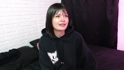 Snapshot of amber_rouss chatting on December 29, 7:39 am ROUSS online show from December 29, 7:39 am