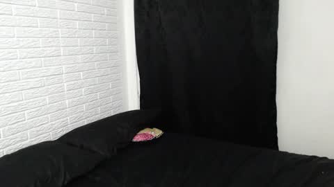 Snapshot of amber_rouss chatting on January 3, 5:39 am ROUSS online show from January 3, 5:39 am