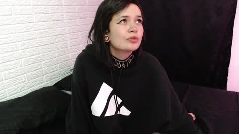 Snapshot of amber_rouss chatting on January 10, 9:13 am ROUSS online show from January 10, 9:13 am