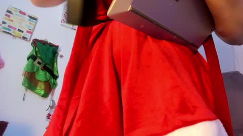 Hi Im Amber Check my Bio  online show from December 24, 10:06 pm