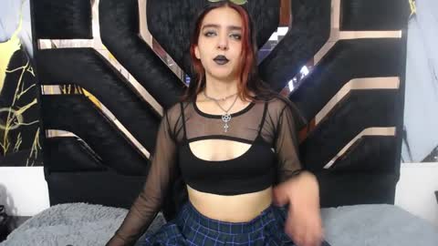 Snapshot of amberblackcs01 chatting on May 6, 2:22 pm amber online show from May 6, 2:22 pm