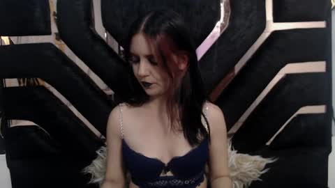 Snapshot of amberblackcs01 chatting on May 18, 2:56 pm amber online show from May 18, 2:56 pm