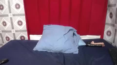 amberdiamond25 online show from September 12, 7:19 am