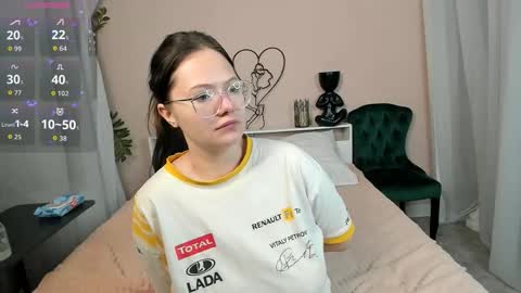 Snapshot of ambergothsly chatting on September 28, 6:19 am Taya online show from September 28, 6:19 am