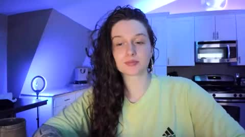 amberkinsley online show from April 5, 6:10 am